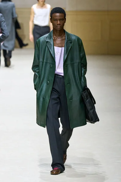 Look 42